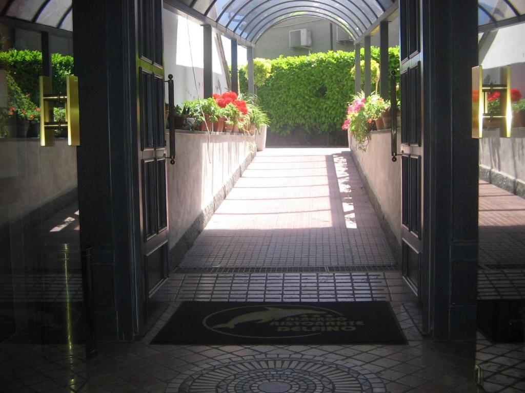 Albergo Ristorante Il Delfino Novara Exterior foto