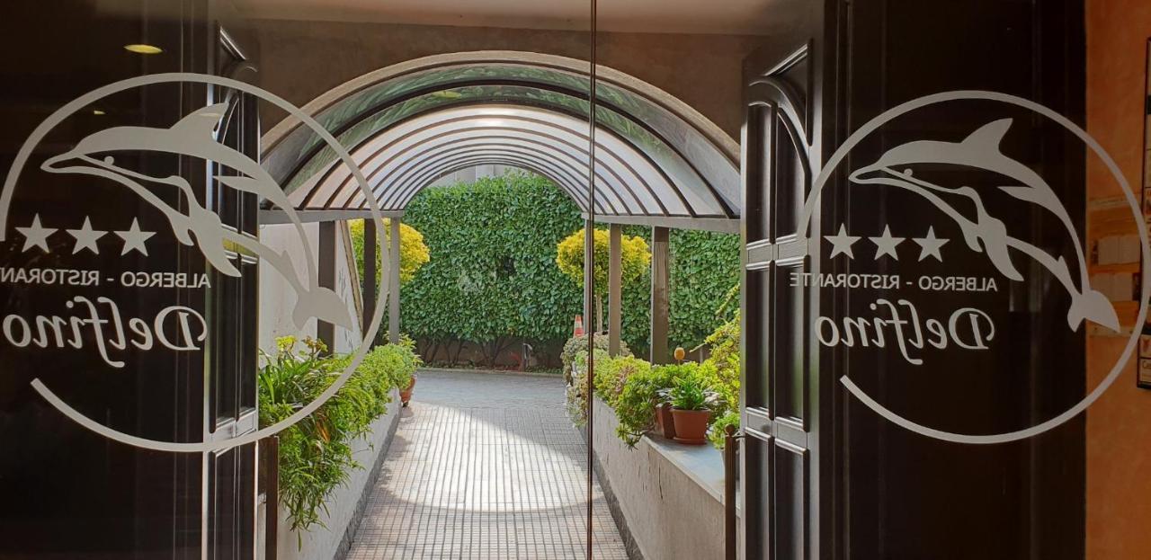 Albergo Ristorante Il Delfino Novara Exterior foto